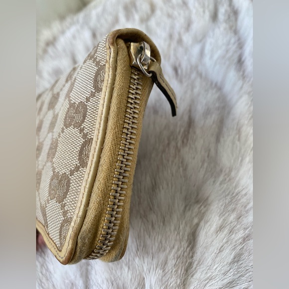 Authentic Gucci GG Monogram Zip Around Wallet - Picture 10 of 15